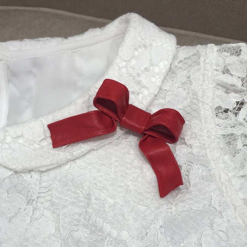 7-025 FABSTYLE レザーリボンブローチ ミニ レッド | capriciousmie