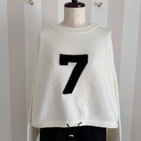9-124     白　7セーター　セレクト商品　フリー