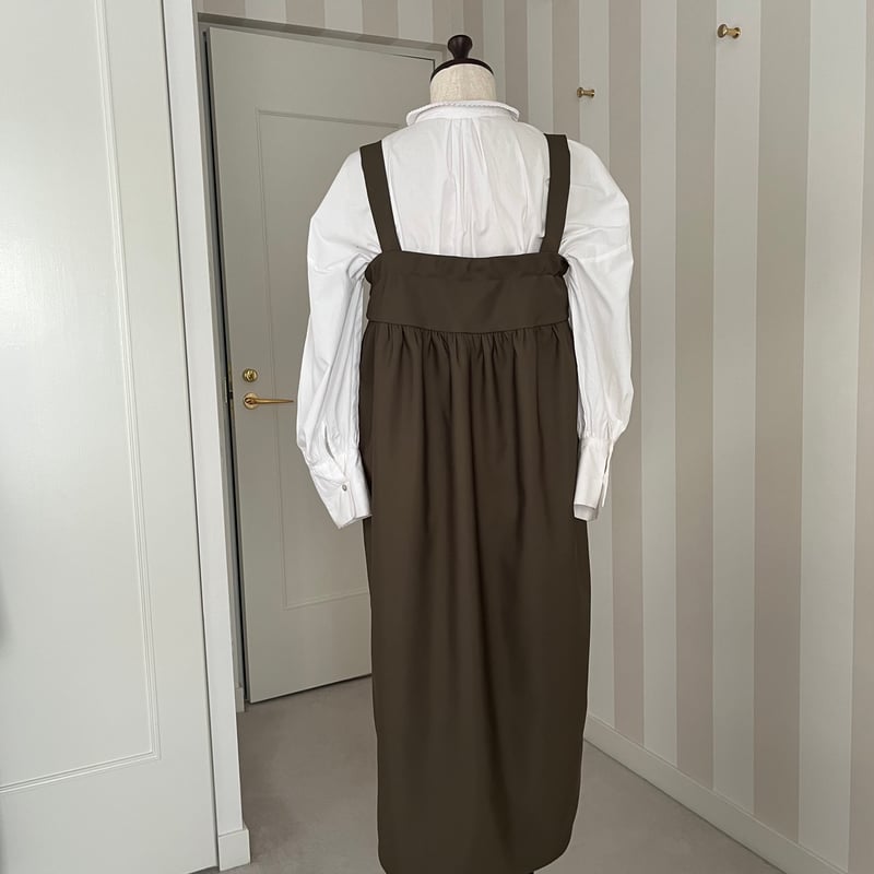 J1Uモノグラム柄キルティングワンピース カーキ J1Uモノグラム柄