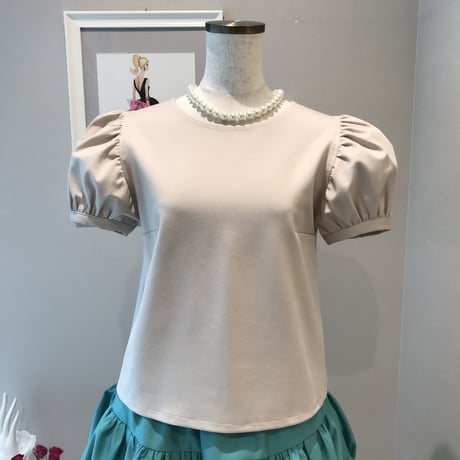 5-304  ベージュ　Chouトップス　BOX タイプ　Ｍ