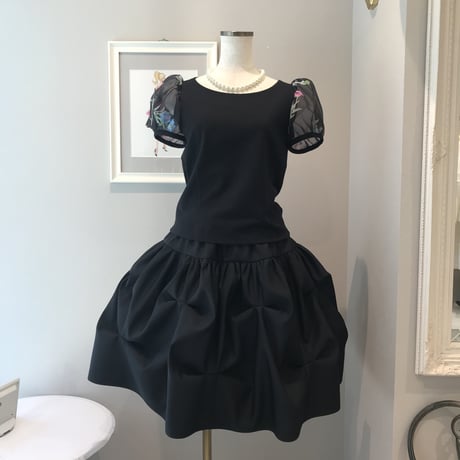 1−260 黒×花柄チュール袖　Chouトップス　Ｍ
