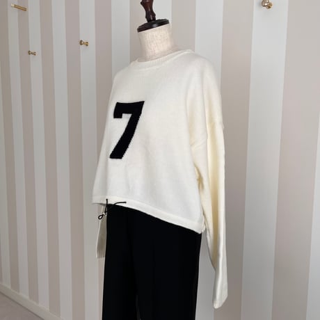 9-124     白　7セーター　セレクト商品　フリー