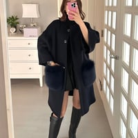 11-174     【Mie +】ネイビーウール　ファー付MOMO    フリー