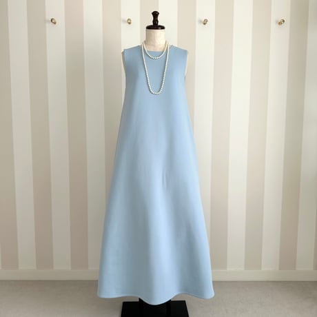 4-027   マカロンブルー　ロングワンピース　130cm着丈　Ｍ