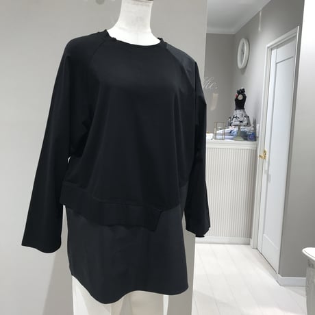 3-044  黒切り替　片袖ボタン　チュニック   フリー　セレクト商品