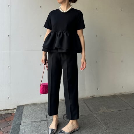 6-047    黒　半袖　Ｗフリルペプラムトップス　Ｌ
