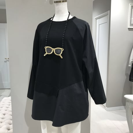 3-044  黒切り替　片袖ボタン　チュニック   フリー　セレクト商品