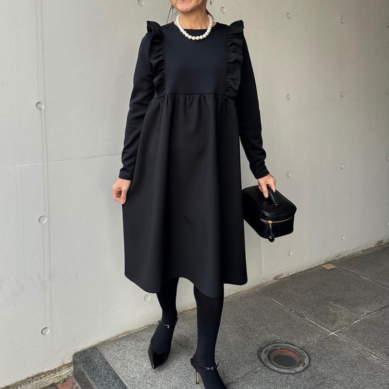 12-043 黒 長袖肩フリルワンピース XL | capriciousmie