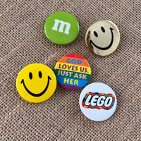 12-044  缶バッジ　黄、金smile   虹　m LEGO
