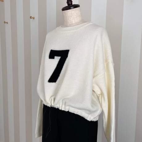 9-124     白　7セーター　セレクト商品　フリー
