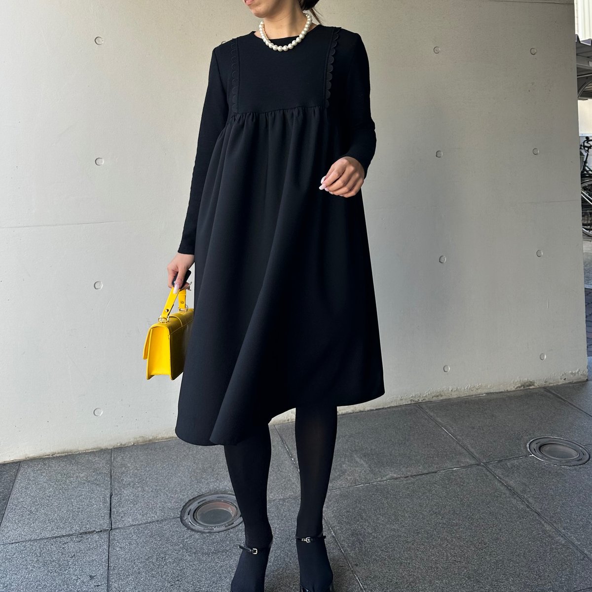 12-069 黒 長袖フロントスカラップワンピース SM | capriciousmie