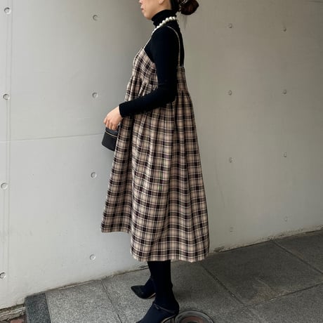 2-018   ベージュチェック　キャミギャザーワンピース　Ｍ