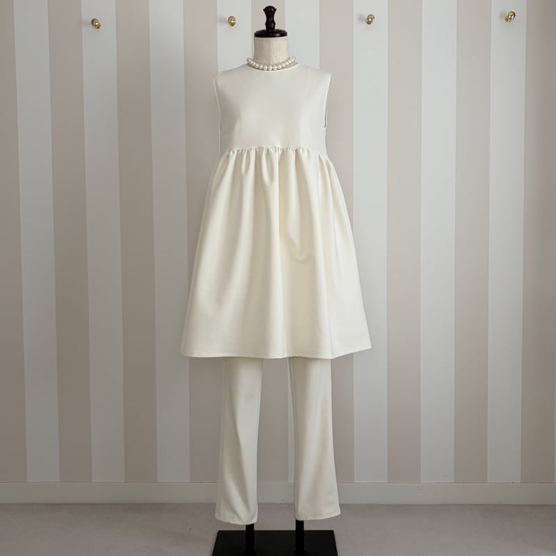 フランシュリッペ★新品タグ付き★くるくるブラウス&amp;アンティークチュニック★ ぺプラムチュニックブラウス - SOÉJU online store｜上質な大人の女性