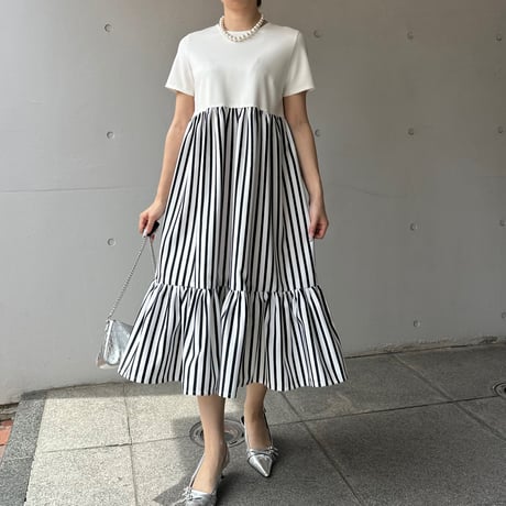 5-075    白×ボーダー　半袖　ベルフレアワンピース　Ｍ  (フリル短め、袖長め)