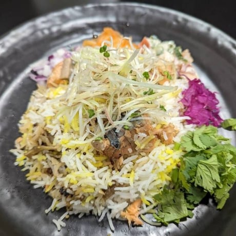 🍛サーモンと舞茸のビリヤニ