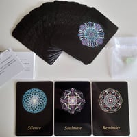 コズミック曼荼羅・オラクルカードセット　with  ガーネット原石