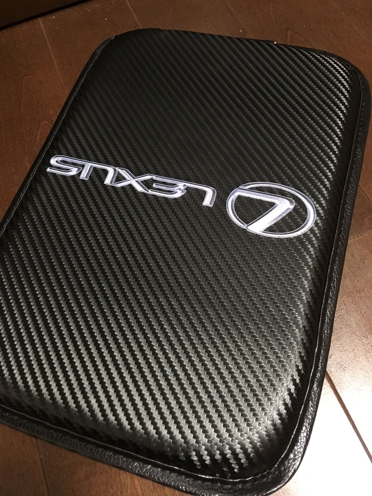 LEXUS☆レクサス☆カーボン調ブラックPUレザー☆ラグジュアリー