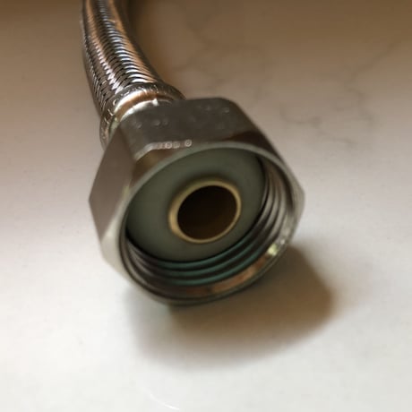 輸入水栓用3/8メス×1/2メス フレキホース　31Cm