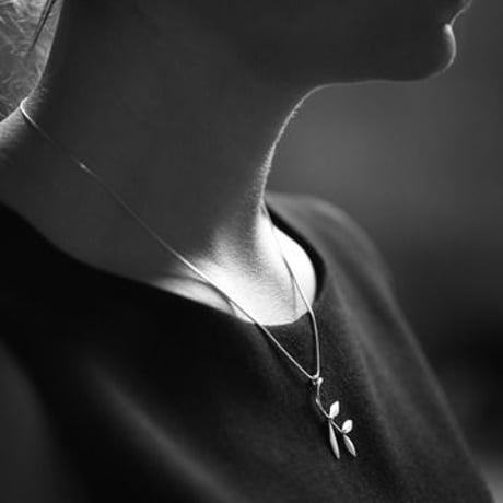 Cali Stockholm_Olive Necklace ( ネックレス）