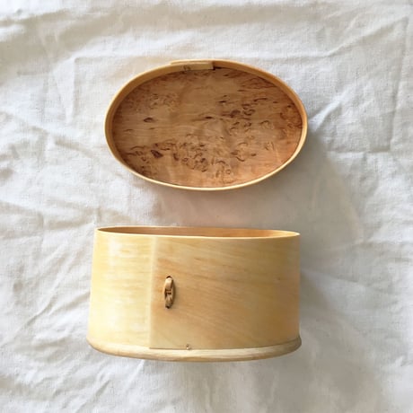 Svensk Hemslöjd_Handmade White birch round box