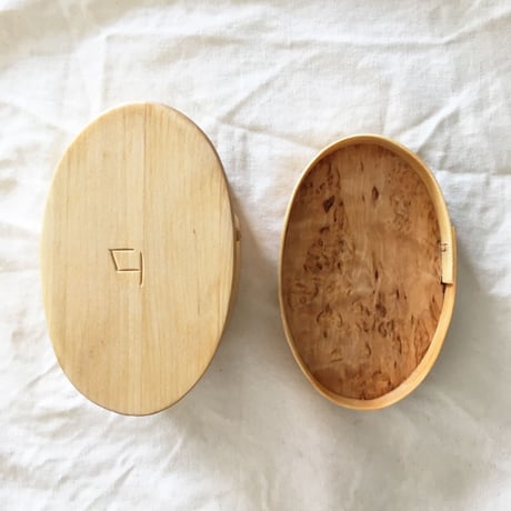 Svensk Hemslöjd_Handmade White birch round box
