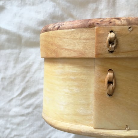 Svensk Hemslöjd_Handmade White birch round box