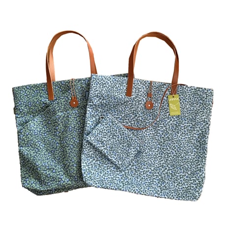Happy Sthlm_Blueberry printed tote Large ( 2色あります）