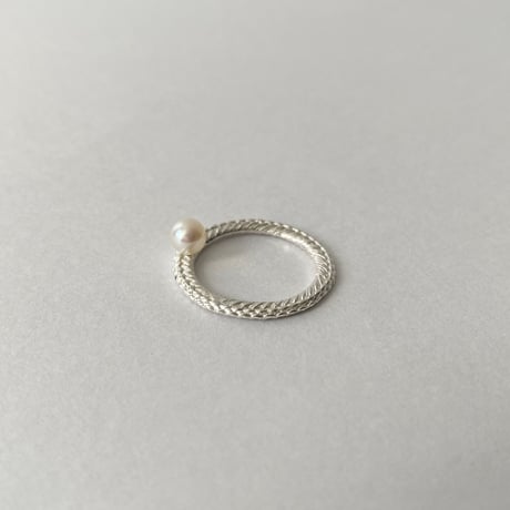 stitch circle  ring / pearl (silver)---332