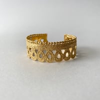 loop  bangle (gold)---024