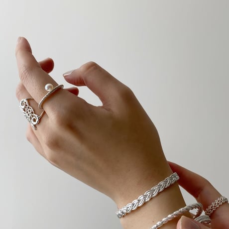 lace braid bangle (silver)---027