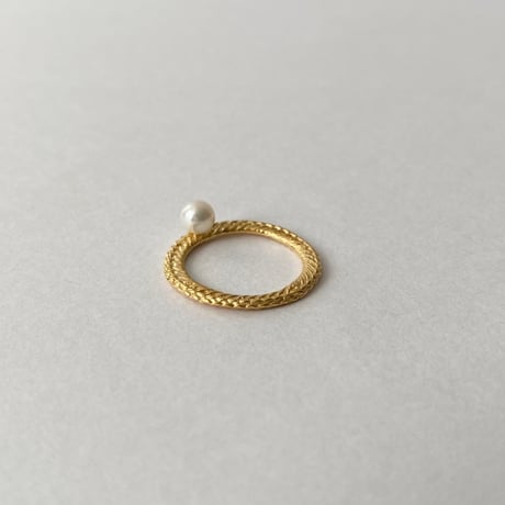 stitch circle  ring / pearl (gold)---332