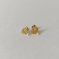 lace shell pierces (gold)---206