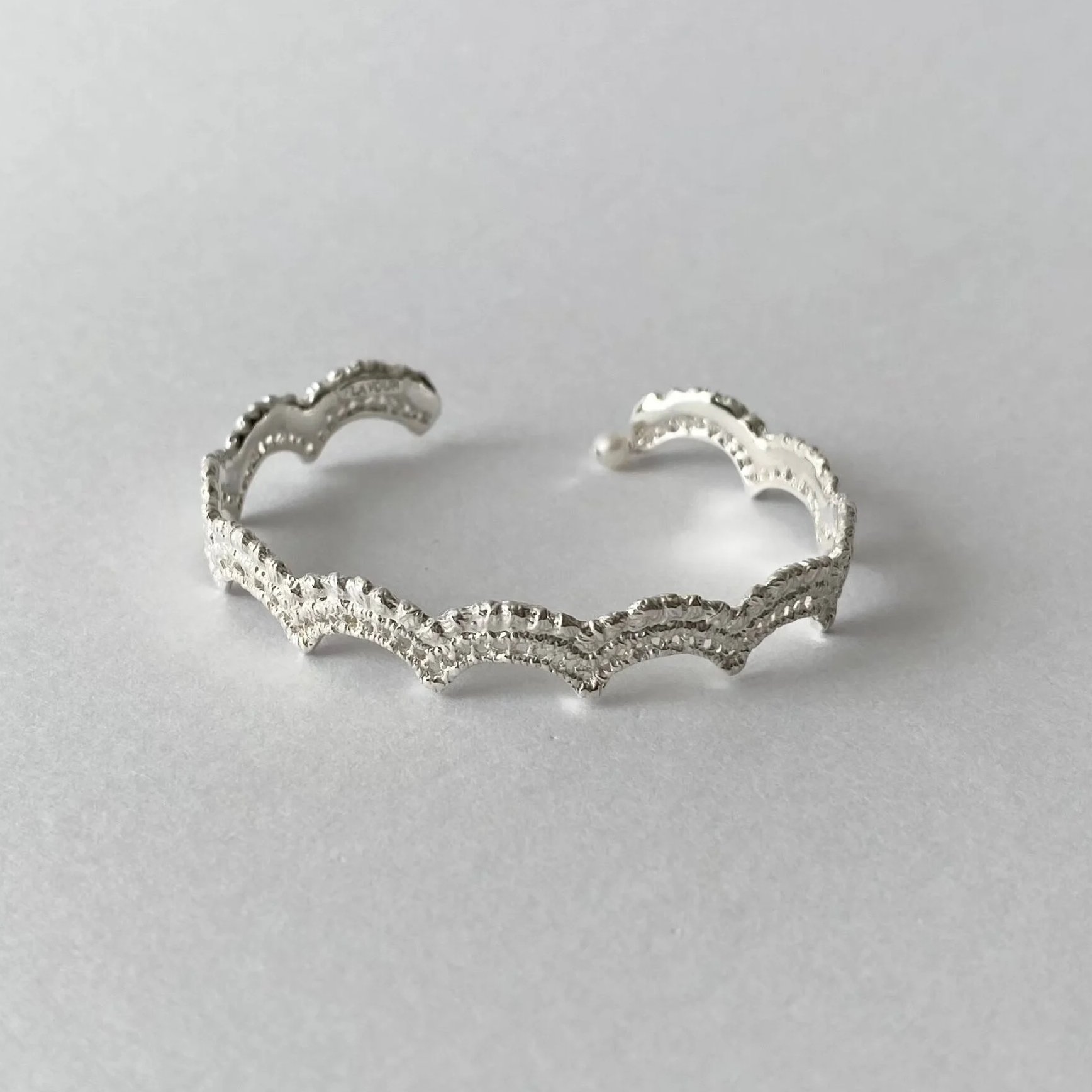 lace wave bangle(silver)---034 | flavour