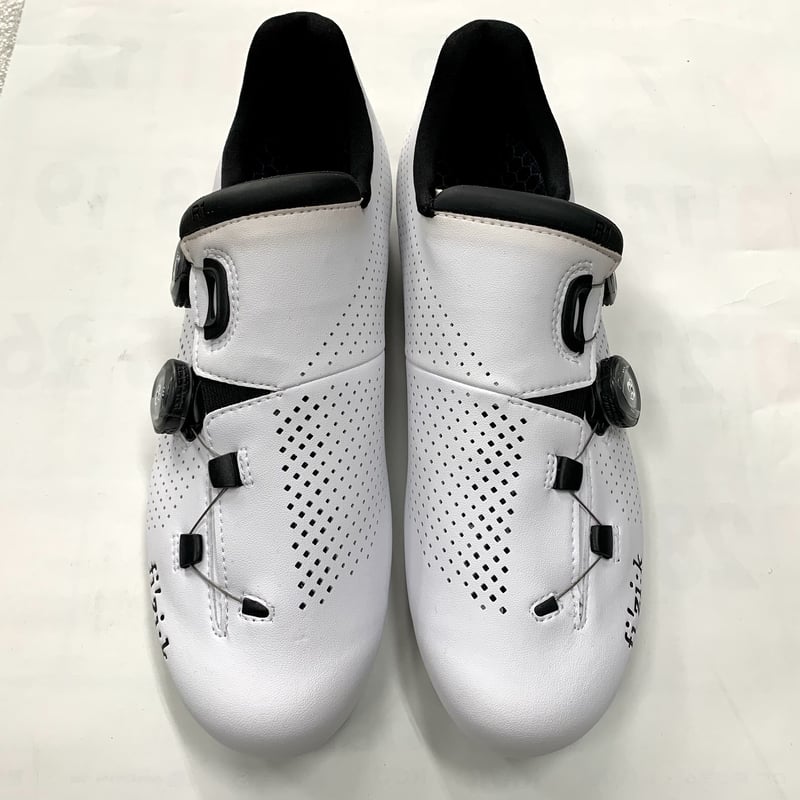 在庫品アウトレット】 Fizik フィジーク R1B (R1 BOA MEN) ホワイト 4 在庫品アウトレット】 Fizik フィジーク R1B (R1 BOA MEN) ホワイト 4