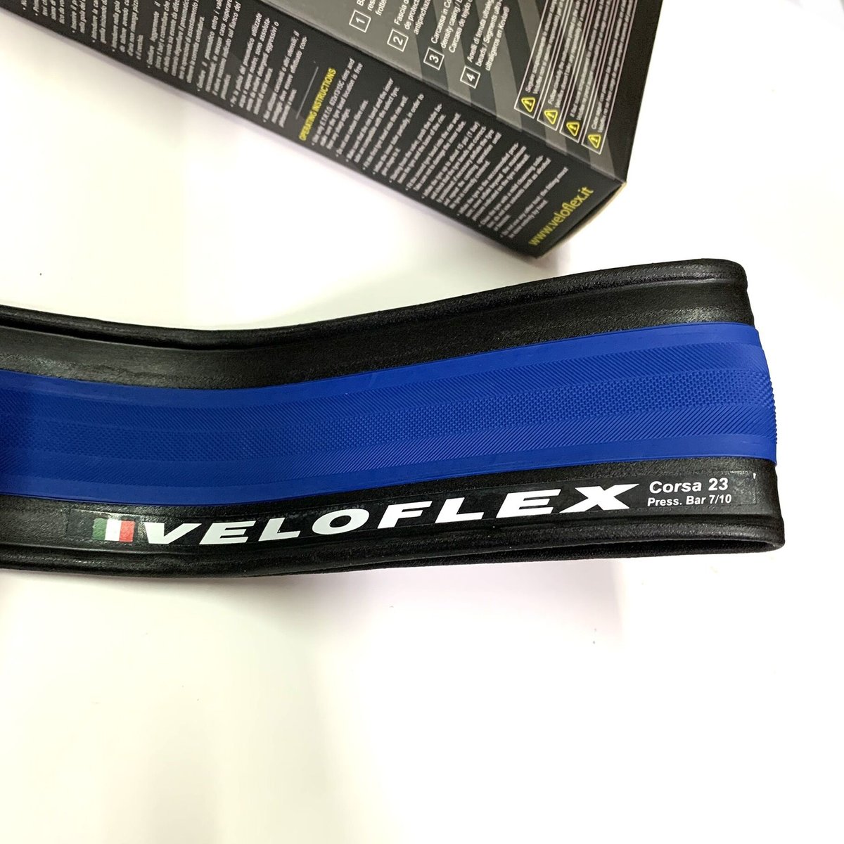 VELOFLEX CORSA 23 WOタイヤ 700x23c ブルー/ブラック 2本セット VELOFLEX CORSA 23 WOタイヤ 700x23c ブルー/ブラック 2本セット