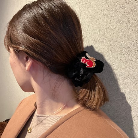 【MINEkobeオリジナル】animal motif brooch &velours chouchou