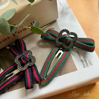 Clover hair pin