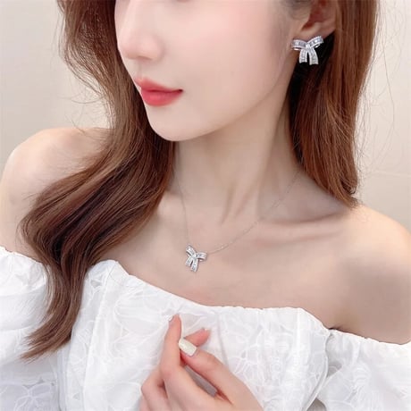 【2set】Baguette cut zirconia ribbon pierce &necklace