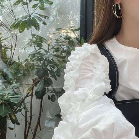 W cross hoop pierce