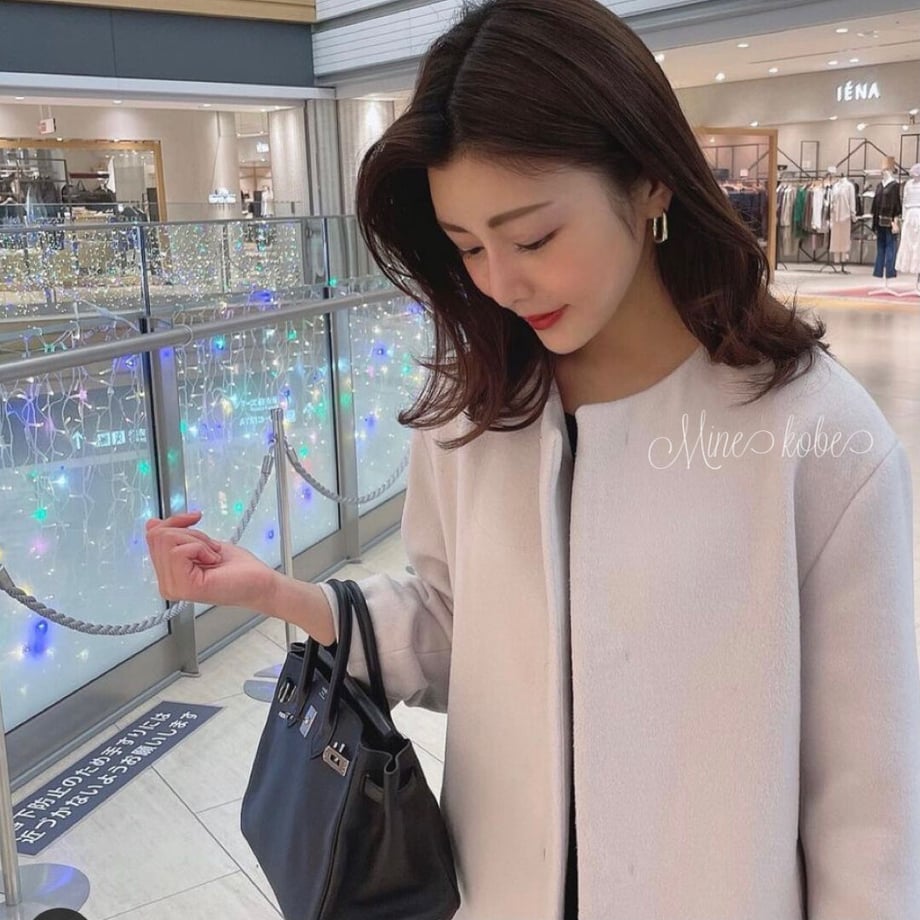 5fbc4f0c8a4572398bdb640a