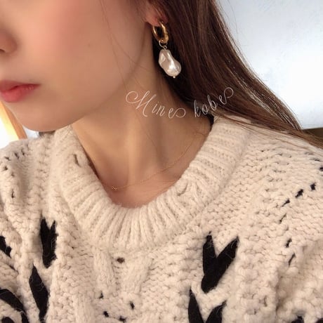 Pearl metal gold pierce