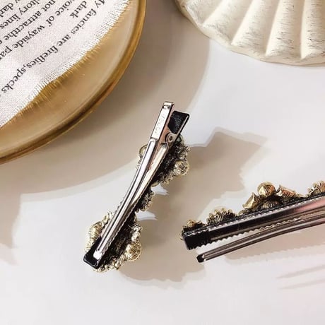 petit luxury hairpin