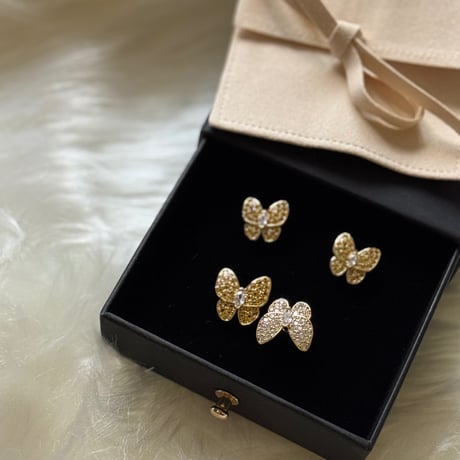 zirconia papillon earring and pierce
