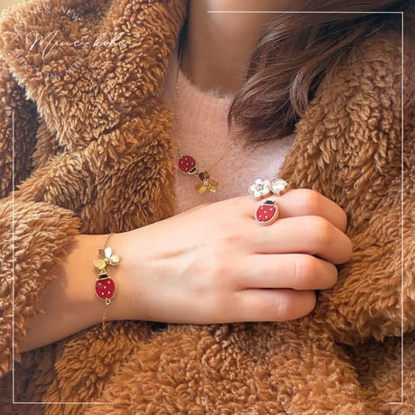【MINEkobeオリジナル】ladybug & flower bracelet