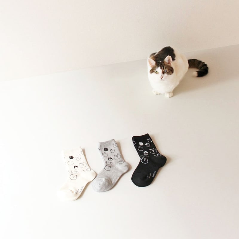 ねこ靴下(チャリティー作品) | kunkun shop ねこ靴下(チャリティー作品) | kunkun shop