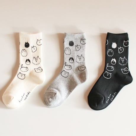ねこ靴下（チャリティー作品）