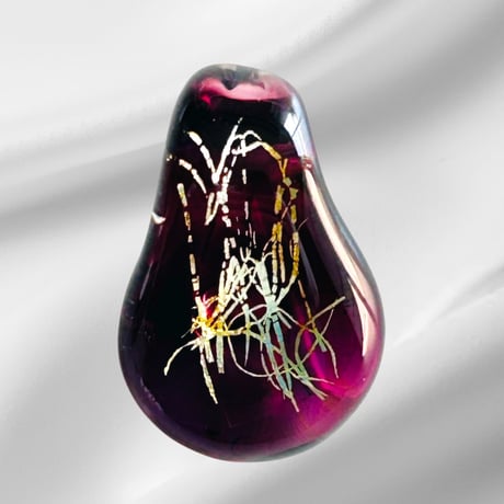 美品　ヴェネツィアガラス　イルカ足つきコンポート 箱根ガラスの森美術館 - 展示作品のご紹介:ドルフィン形脚ゴブレット