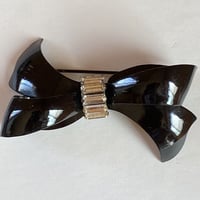 brooch/ta-32