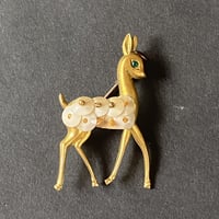 brooch/ta-26