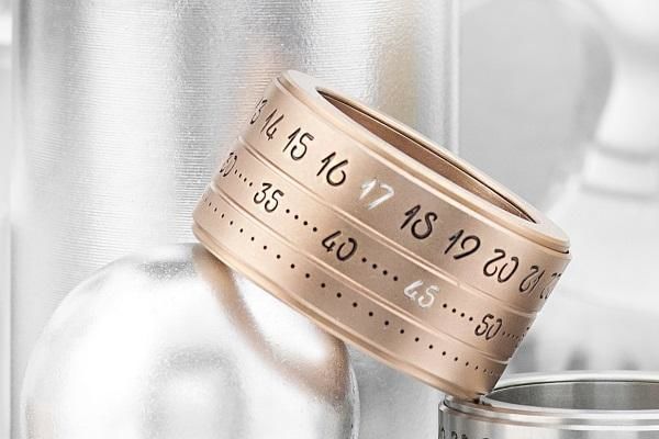 Ring Clock Freedom - Rose Gold (White LED) /En
